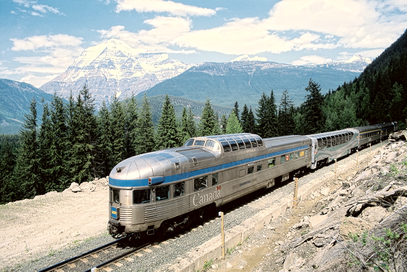VIA Rail Canada, Grands Trains du Monde